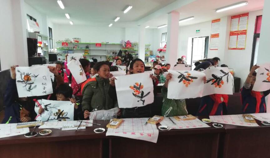 脱贫攻坚 k1体育立异公司捐建麻格同村“儿童天地”正式开园