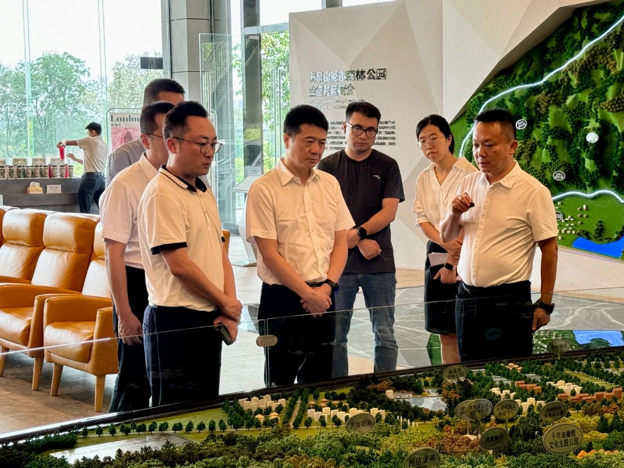 省k1体育集团党委书记、董事长游勇带队赴聚峰谷项目开展汛期清静生产检查并调研生产谋划情形