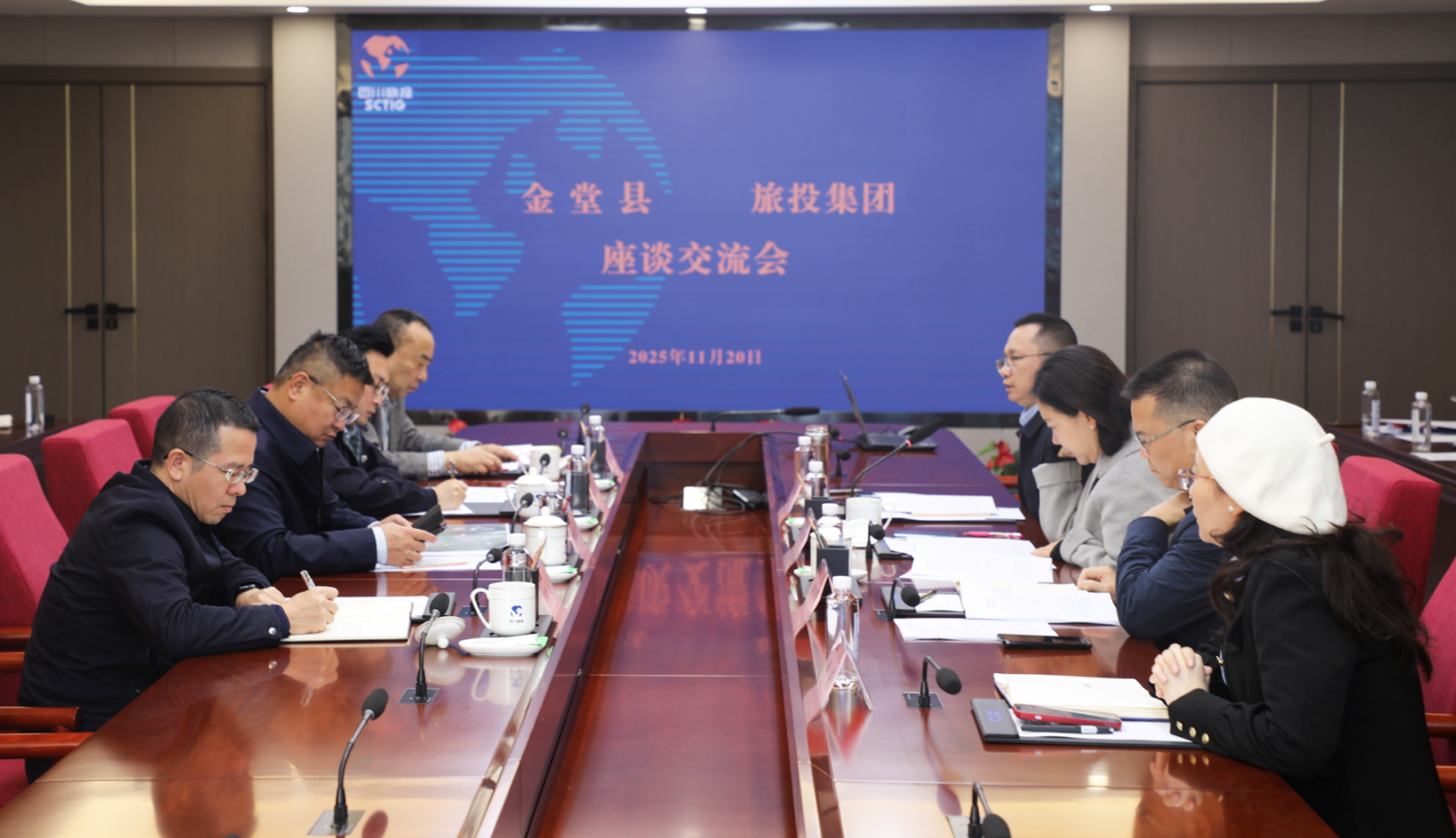 省k1体育集团与金堂县开展交流相助